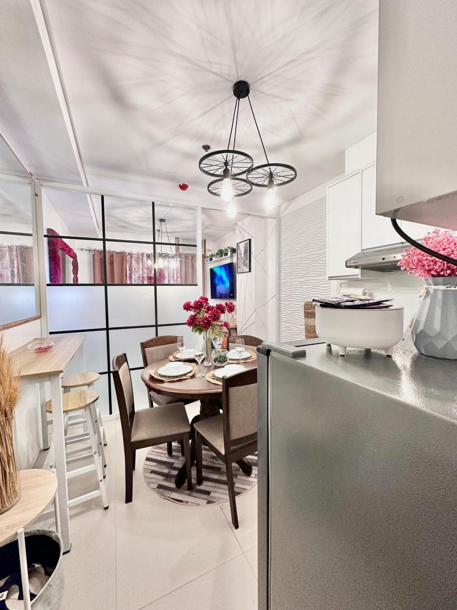 Aesthetic One Bedroom Beside Sm W Pool, Wifi And Netflix Cagayán de Oro Extérieur photo