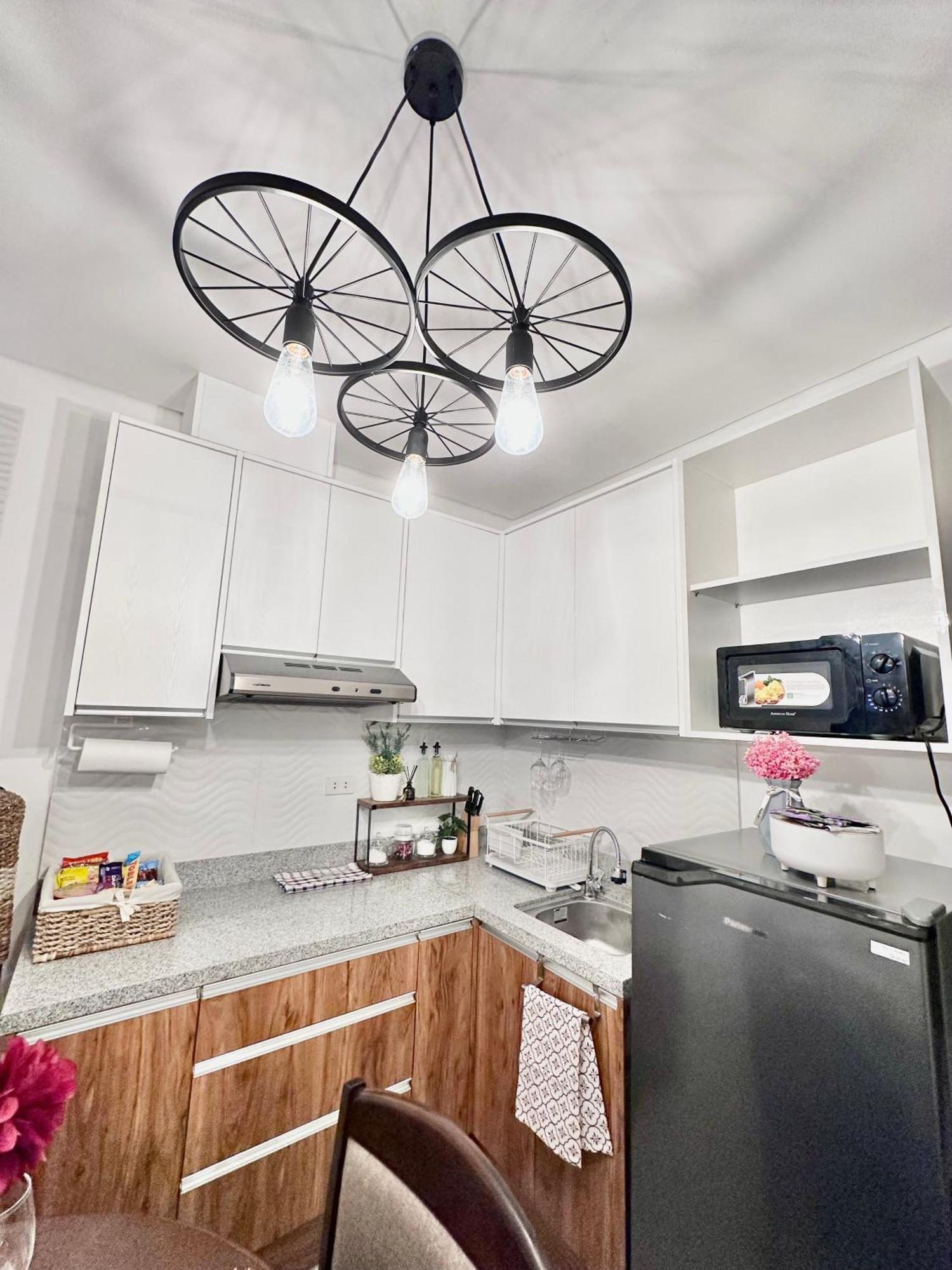 Aesthetic One Bedroom Beside Sm W Pool, Wifi And Netflix Cagayán de Oro Extérieur photo