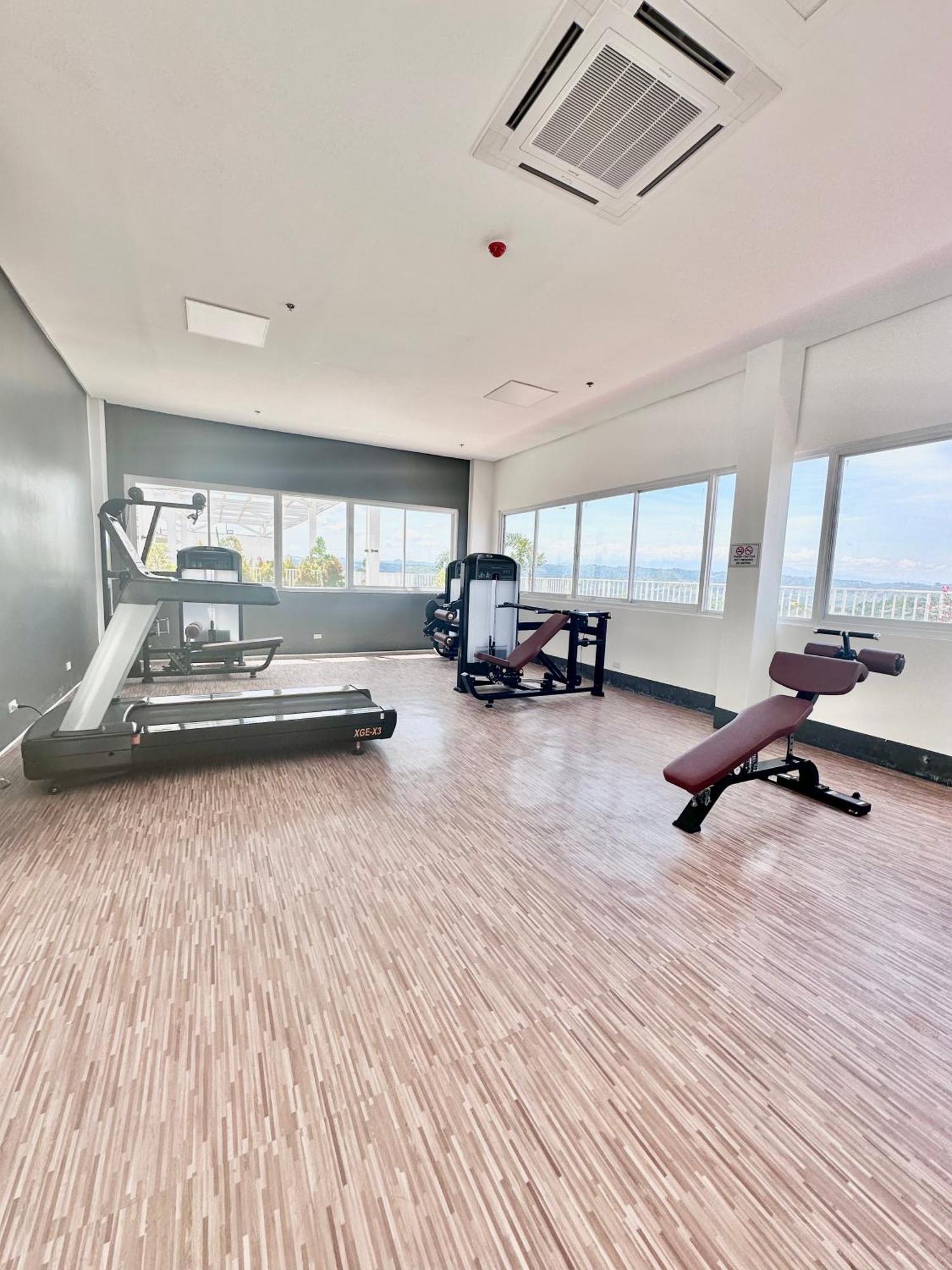 Aesthetic One Bedroom Beside Sm W Pool, Wifi And Netflix Cagayán de Oro Extérieur photo
